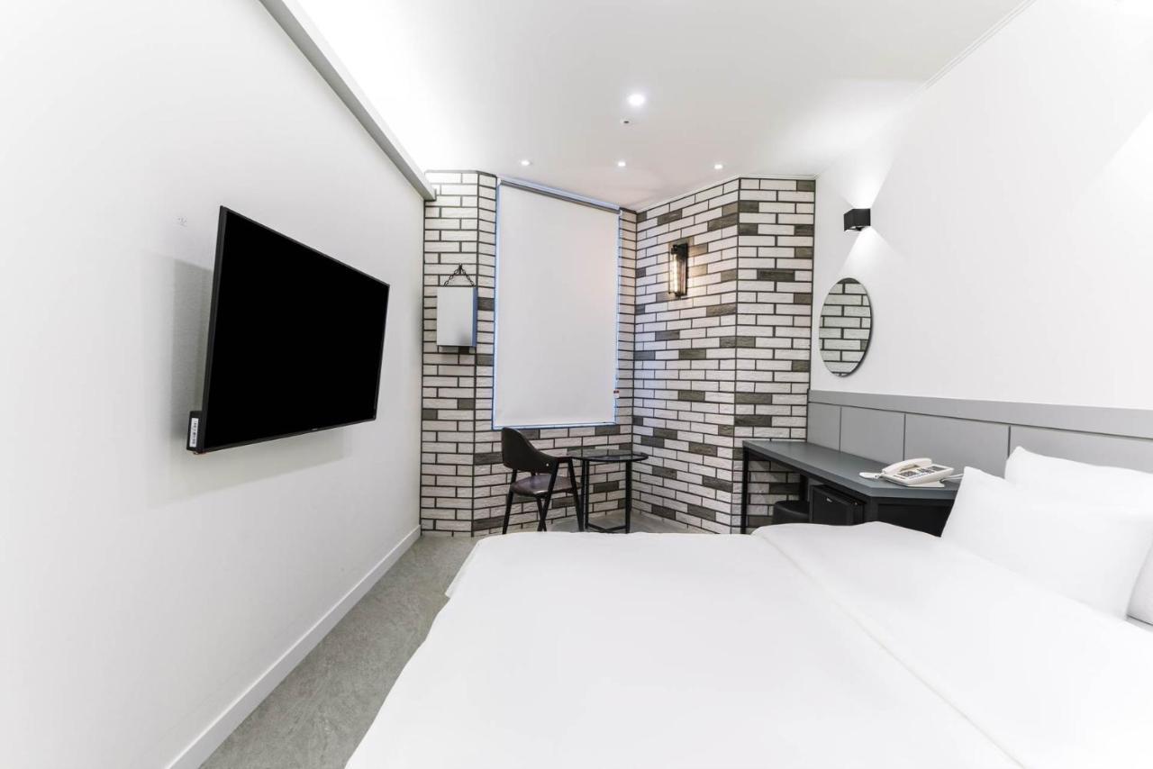 Pyeongtaek Godeok Rich Stay Hotel エクステリア 写真