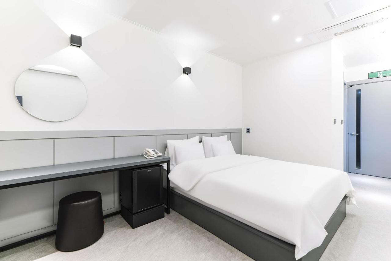 Pyeongtaek Godeok Rich Stay Hotel エクステリア 写真