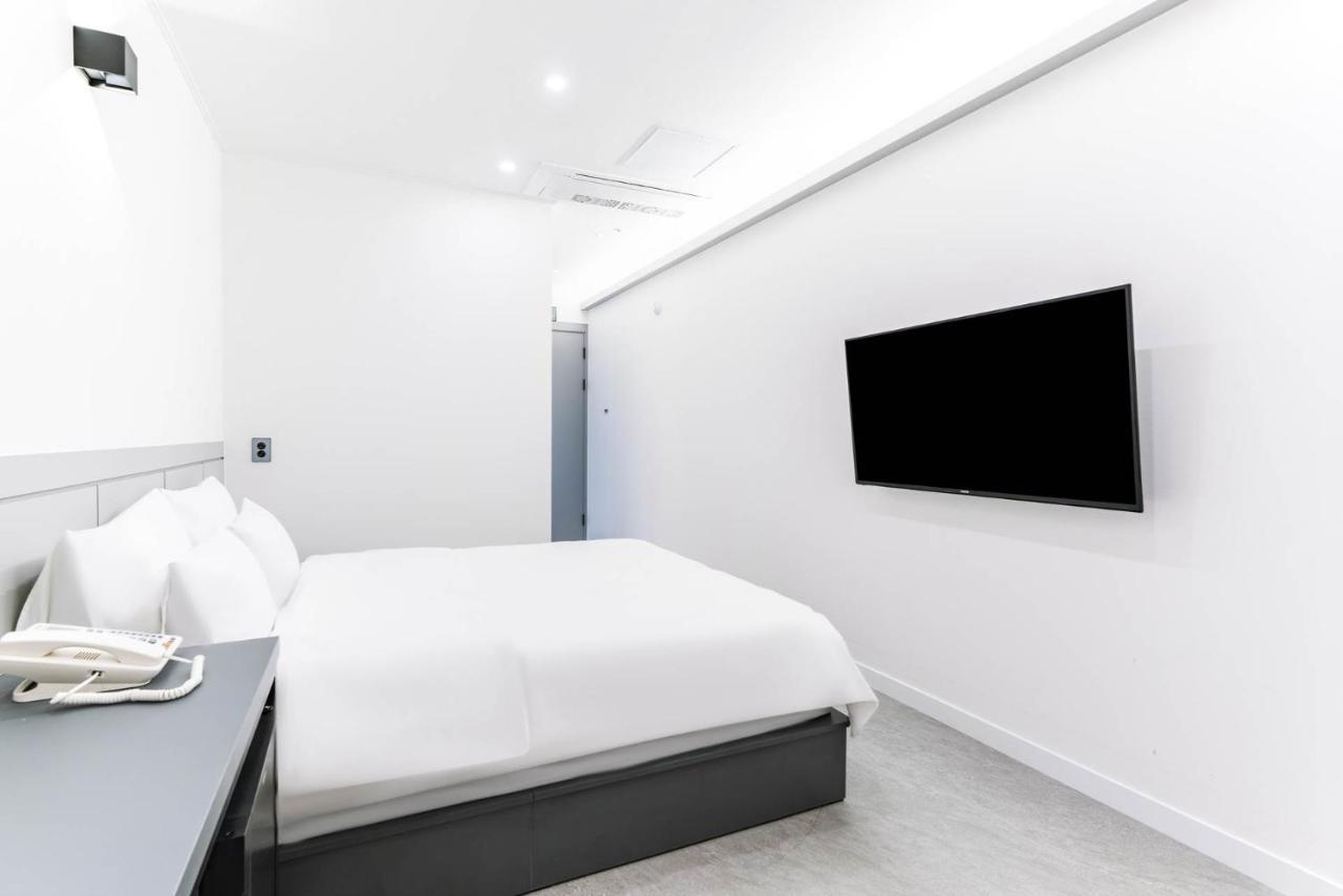 Pyeongtaek Godeok Rich Stay Hotel エクステリア 写真
