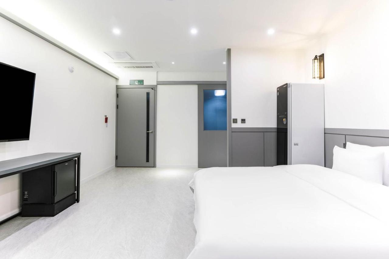 Pyeongtaek Godeok Rich Stay Hotel エクステリア 写真