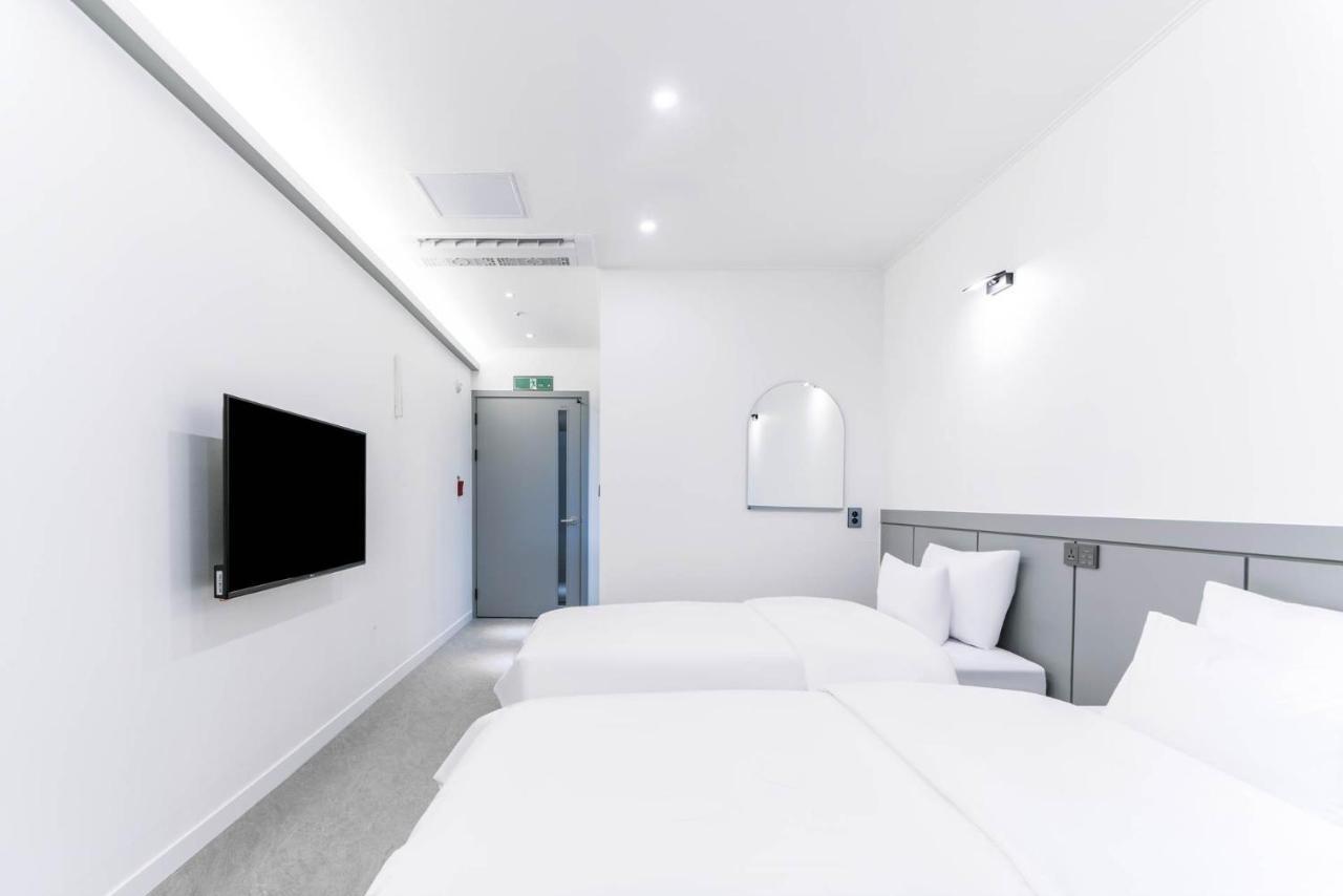 Pyeongtaek Godeok Rich Stay Hotel エクステリア 写真