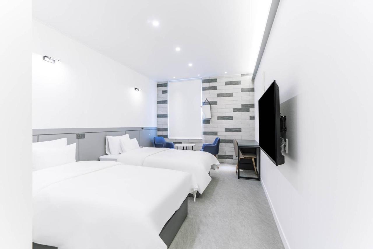 Pyeongtaek Godeok Rich Stay Hotel エクステリア 写真