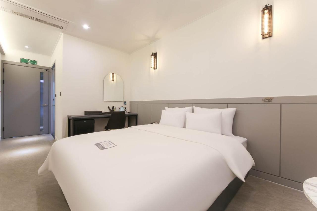 Pyeongtaek Godeok Rich Stay Hotel エクステリア 写真